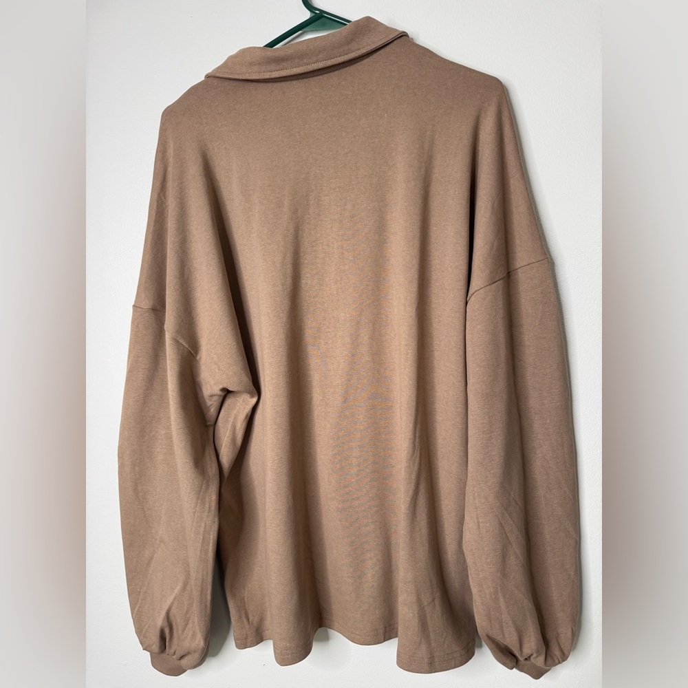 Unixseque Women's Tan Sweater Size Large Pleated Sleeves Zippered Front - Picture 2 of 6